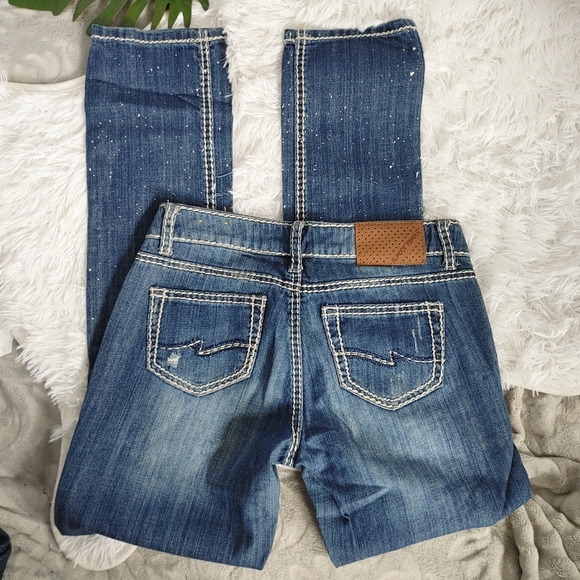 Almost Famous Splatter Distressed Jeans - Picture 5 of 7